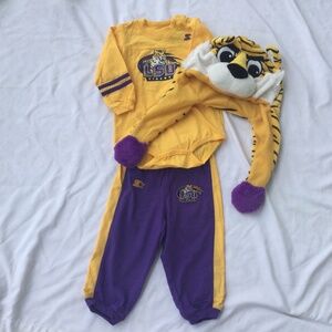 Team Starter LSU Onesie Jog Set with Mike the Tiger Hat, Size 18 Months